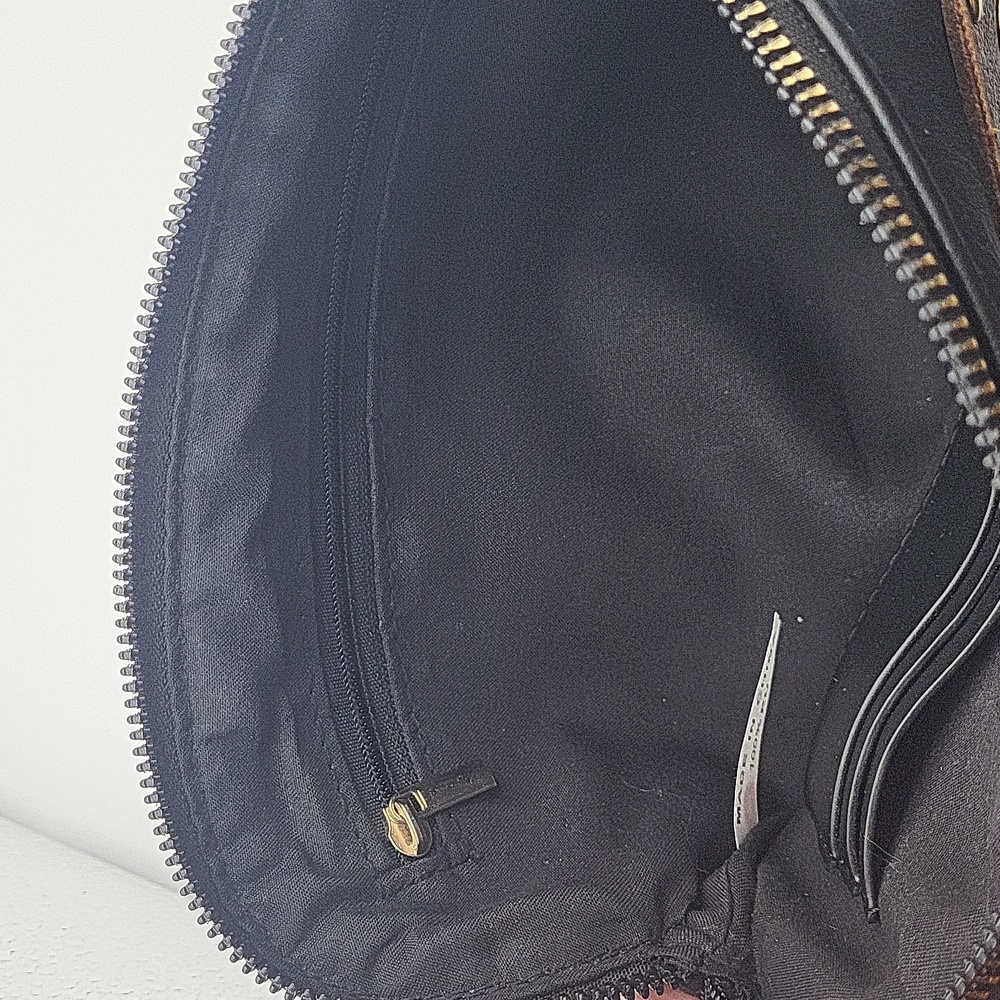 PU LEATHER WRISTLET - Picture 8 of 8